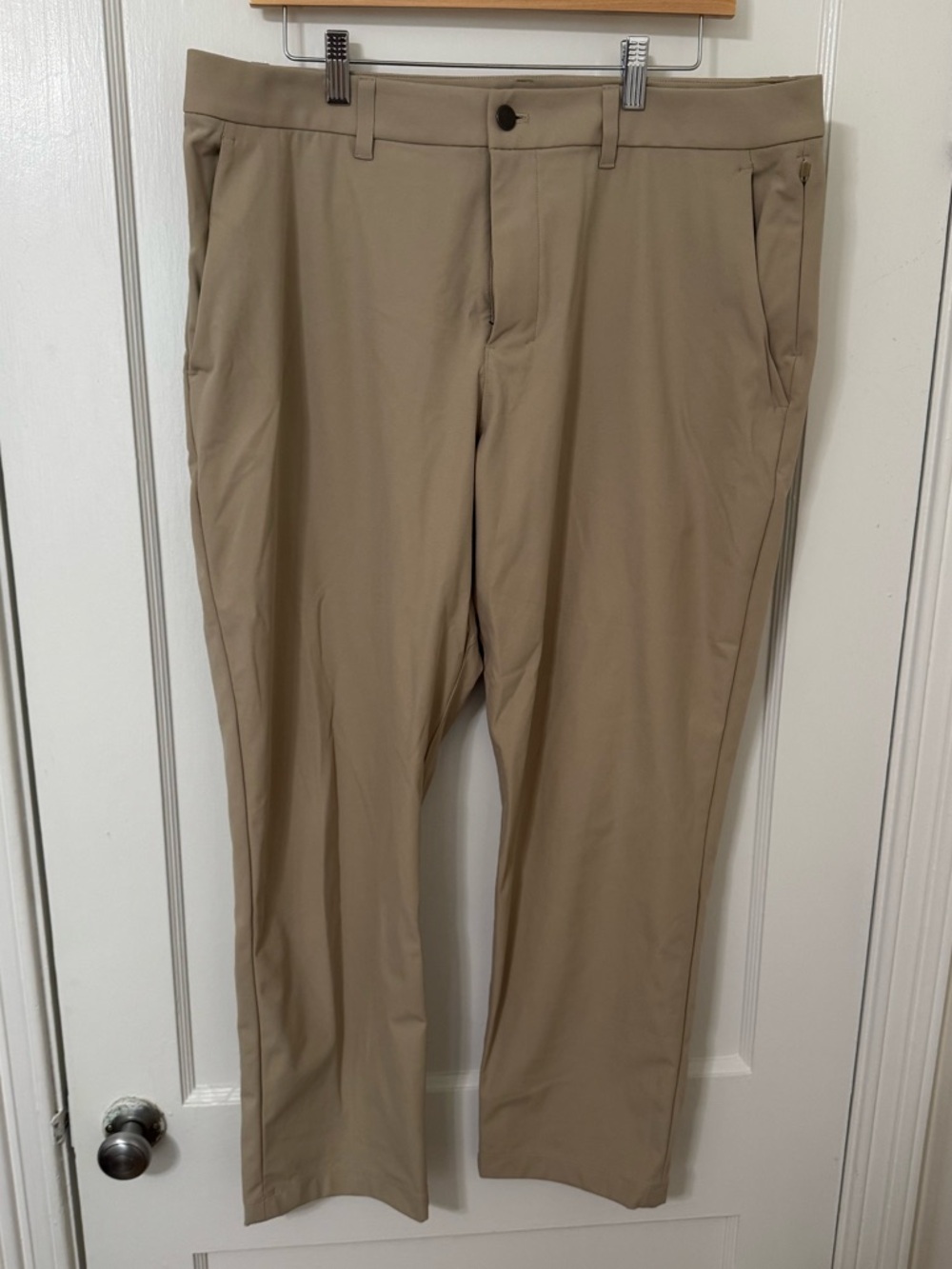 LIKE NEW lululemon ABC Trousers 36 Waist 30 Inseam Men’s
